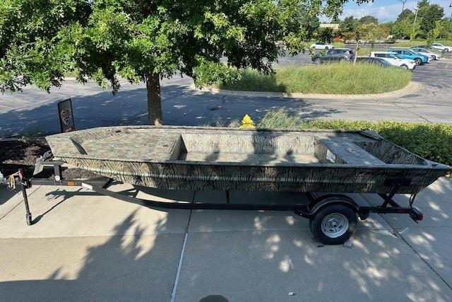 2025 Tracker GRIZZLY 1860 Utility