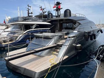 2012 Pershing 92