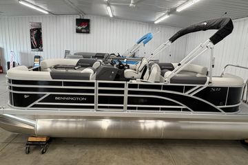 2026 Bennington 22 SSR Stern Radius SNAP