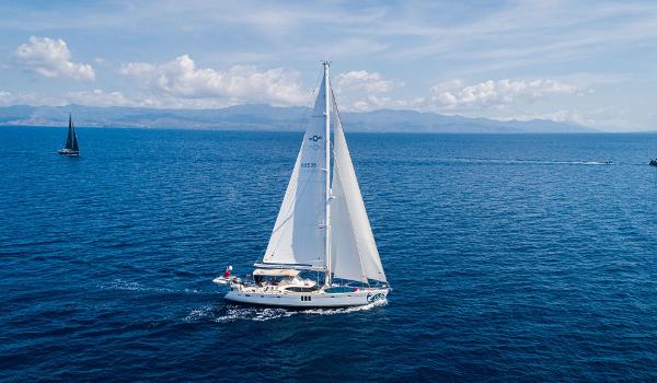 2013 Oyster 625