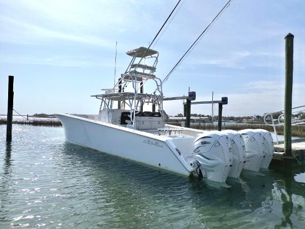 2023 SeaHunter 46 CTS