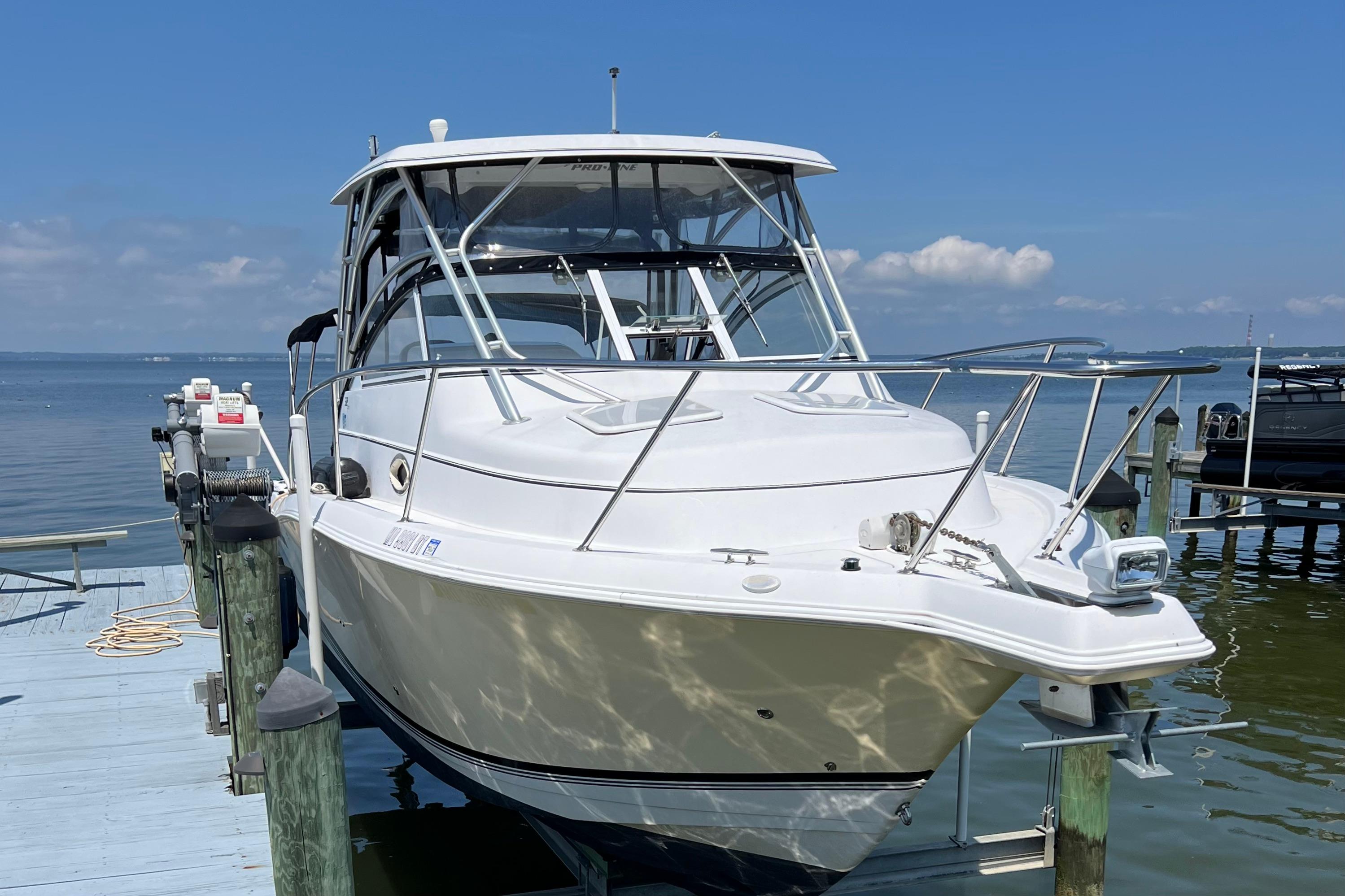 2005 Pro-Line 32 Express
