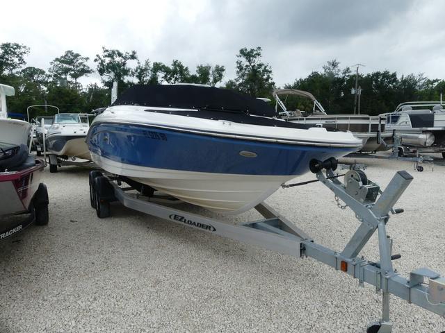 Sea Ray SPX 210 Outboard