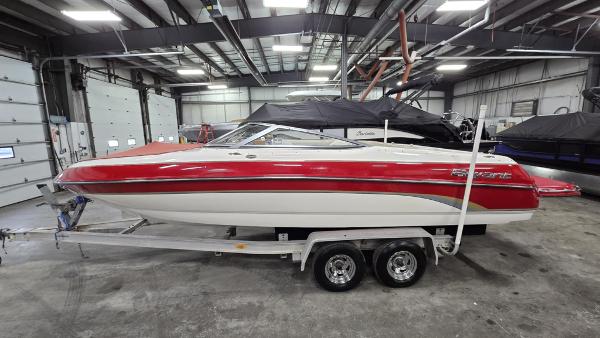 2005 Bryant 232 Bowrider