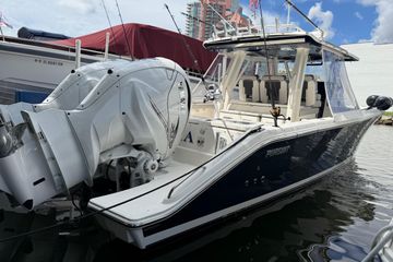 2022 Pursuit S 358 Sport