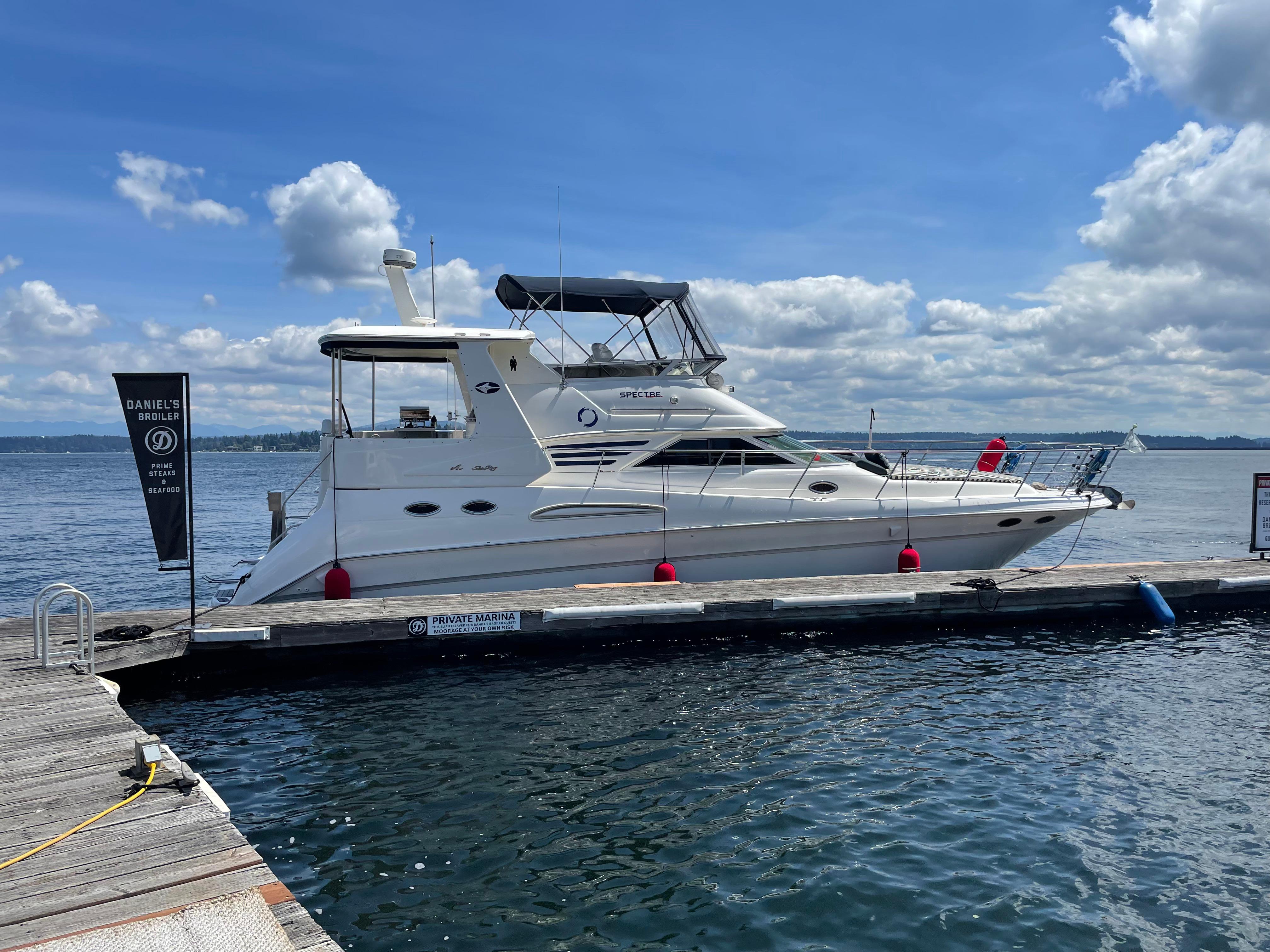 2001 Sea Ray 420 Aft Cabin