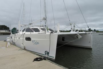 2001 Catana 471