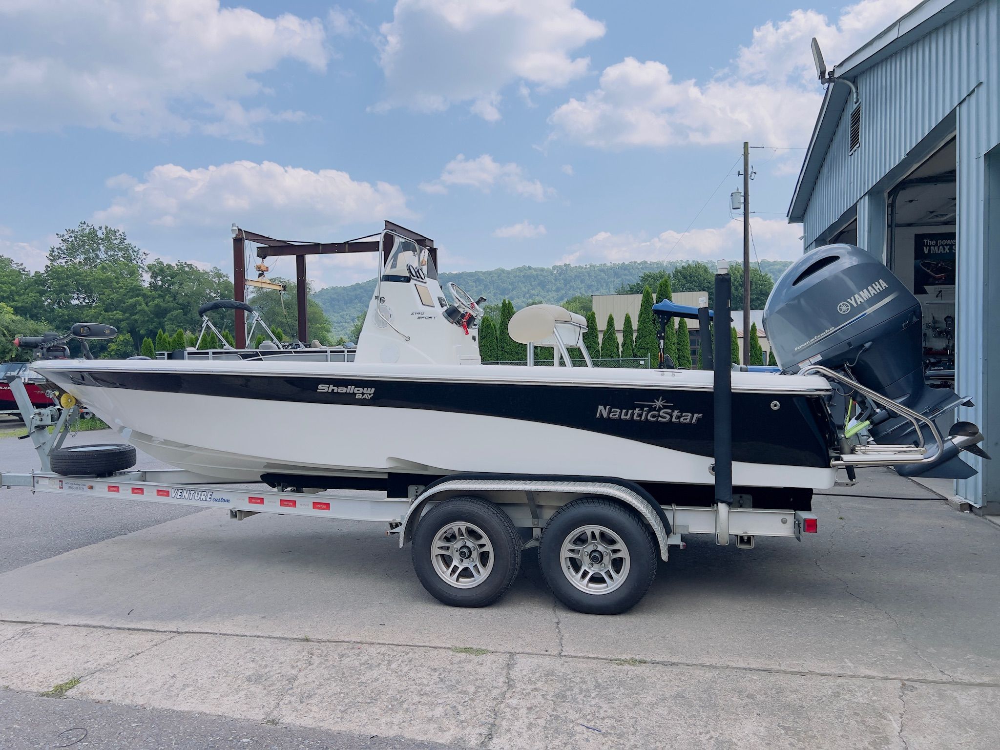 2017 NauticStar 2140 Sport SB