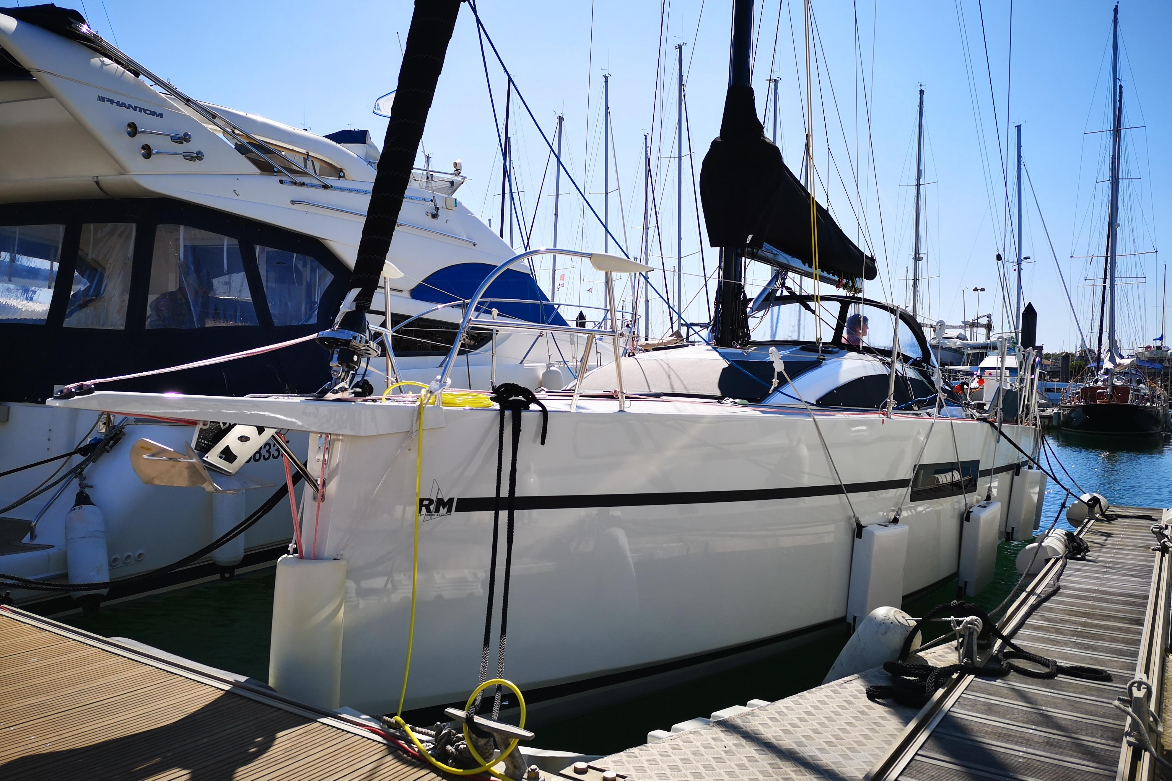 2019 RM Yachts RM 970