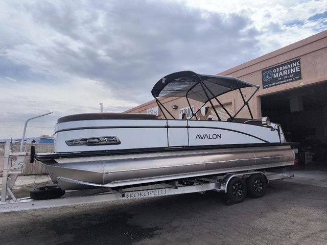 2026 Avalon Catalina Platinum 2585 Quad Lounger Shift