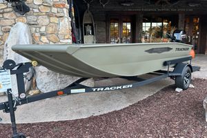 Tracker Grizzly 1650 T Prairie Wings Edition 2026 Tracker Grizzly 1650 T Prairie Wings Edition boat on display.