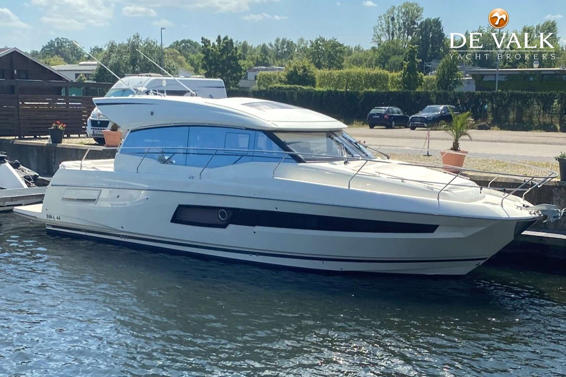2023 Prestige 460 S