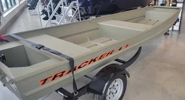 Tracker Grizzly 14 Jon 2025 Tracker Grizzly 14 Jon boat on trailer in showroom.