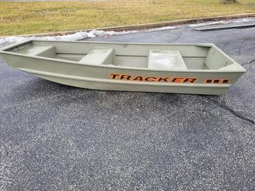 2025 Tracker Grizzly 1036 Utility