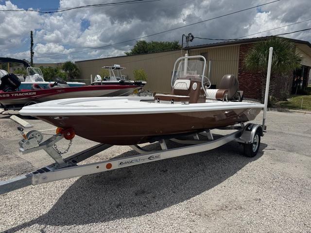 2025 ALK2 Powerboats 17HS Simrad 9