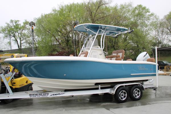 2025 Pioneer 222 Sportfish
