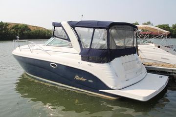 2005 Rinker 312 Fiesta Vee