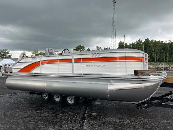 2025 Bennington 21 SXSB