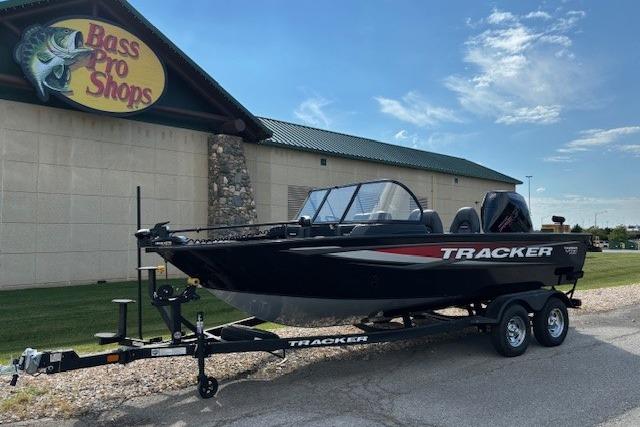 2026 Tracker Targa V-18 Combo