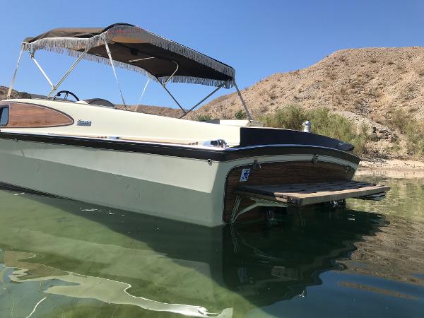 1979 Sleekcraft Ambassador