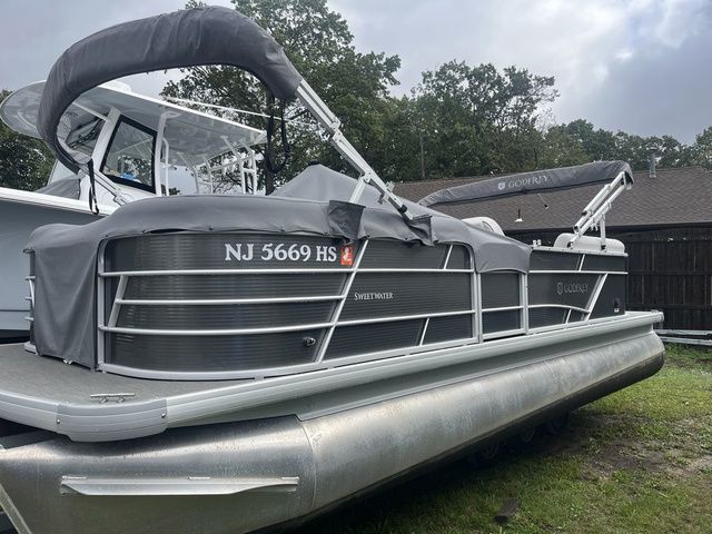 Godfrey Marine Sweetwater 2286 SB 27 In.