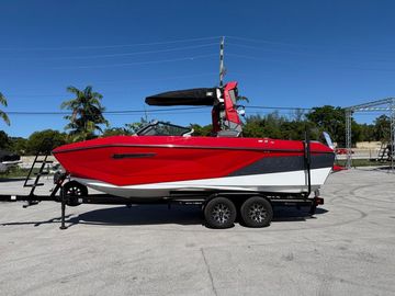 2025 Nautique Super Air Nautique G23
