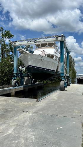 1999 Mainship 430 Fast Trawler