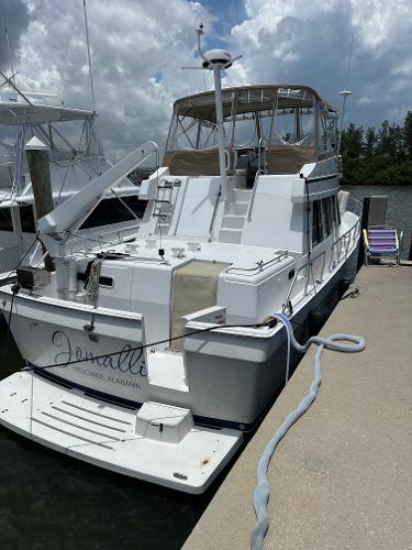 1999 Mainship 430 Fast Trawler