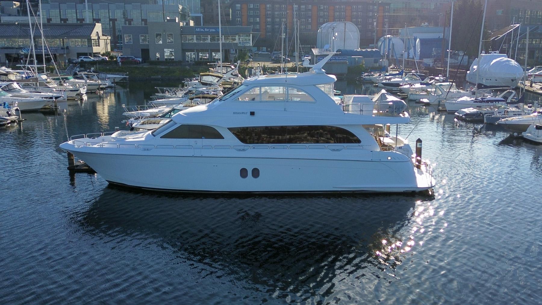 2008 Hatteras 72 Motor Yacht