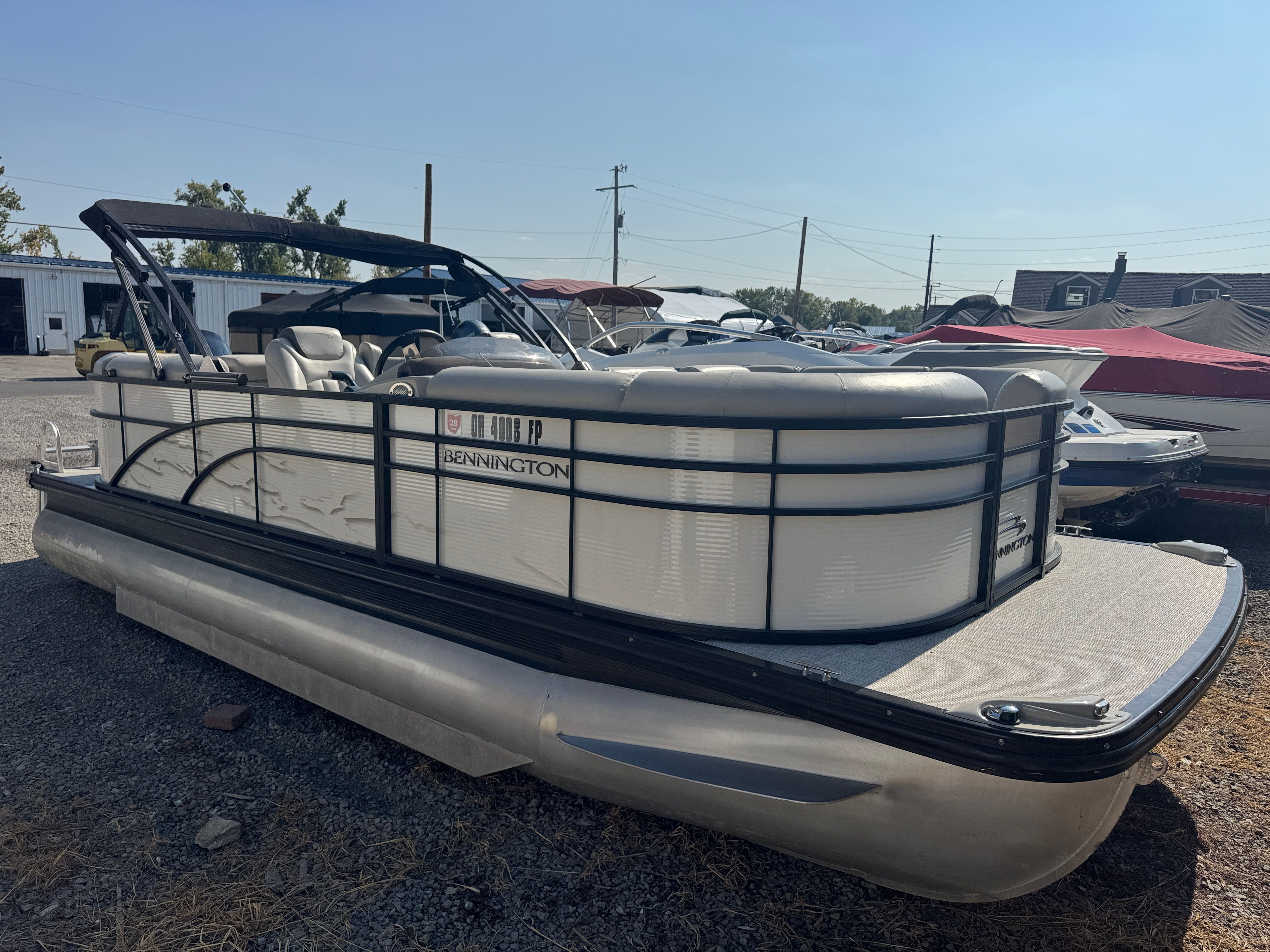 2016 Bennington 22 s