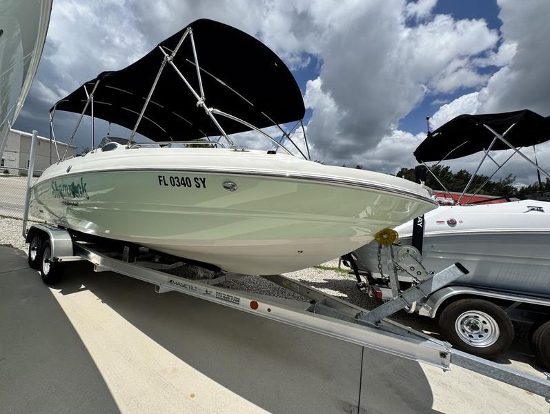 2021 Stingray 212SC