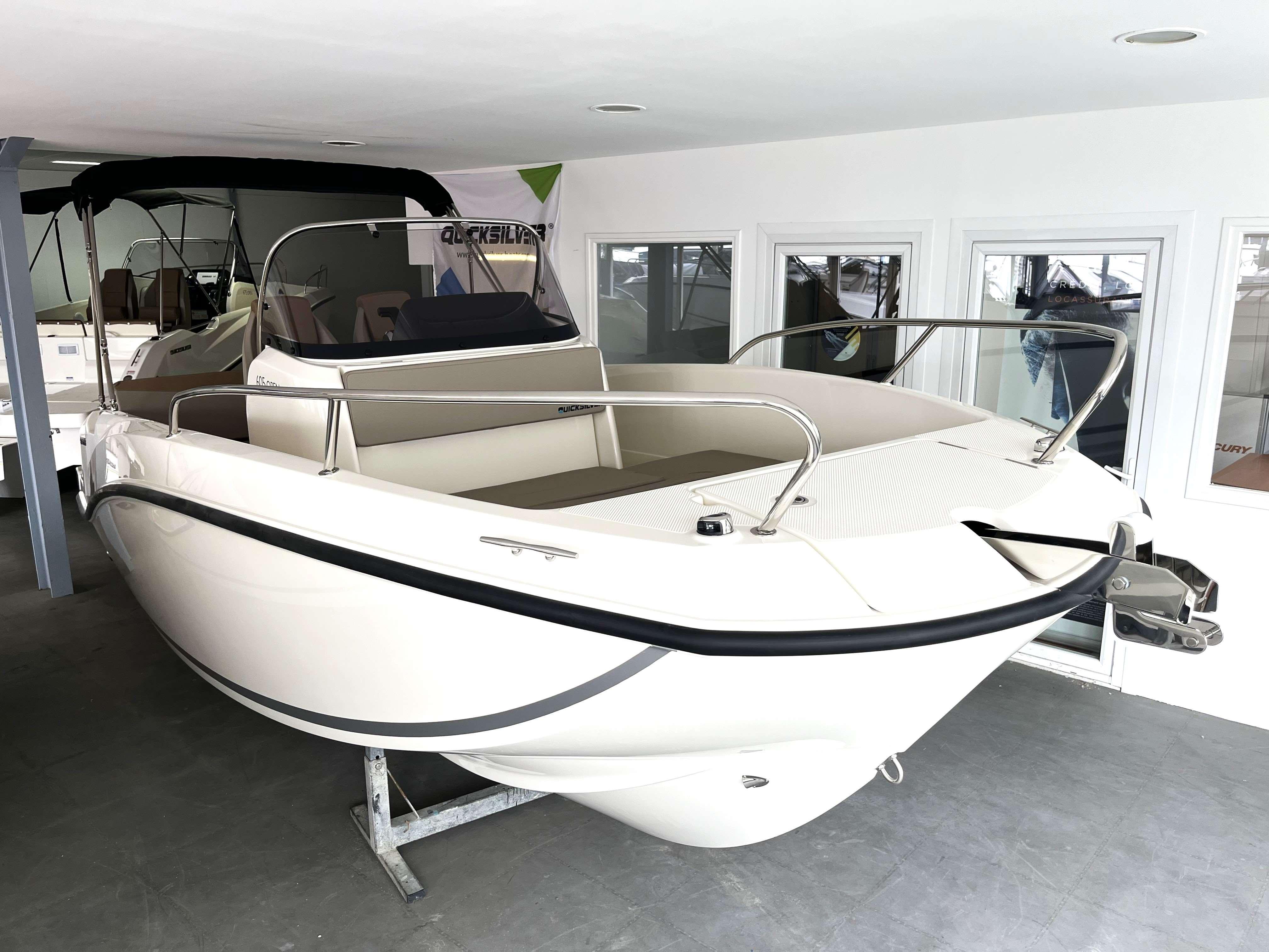 2024 Quicksilver Activ 605 Open