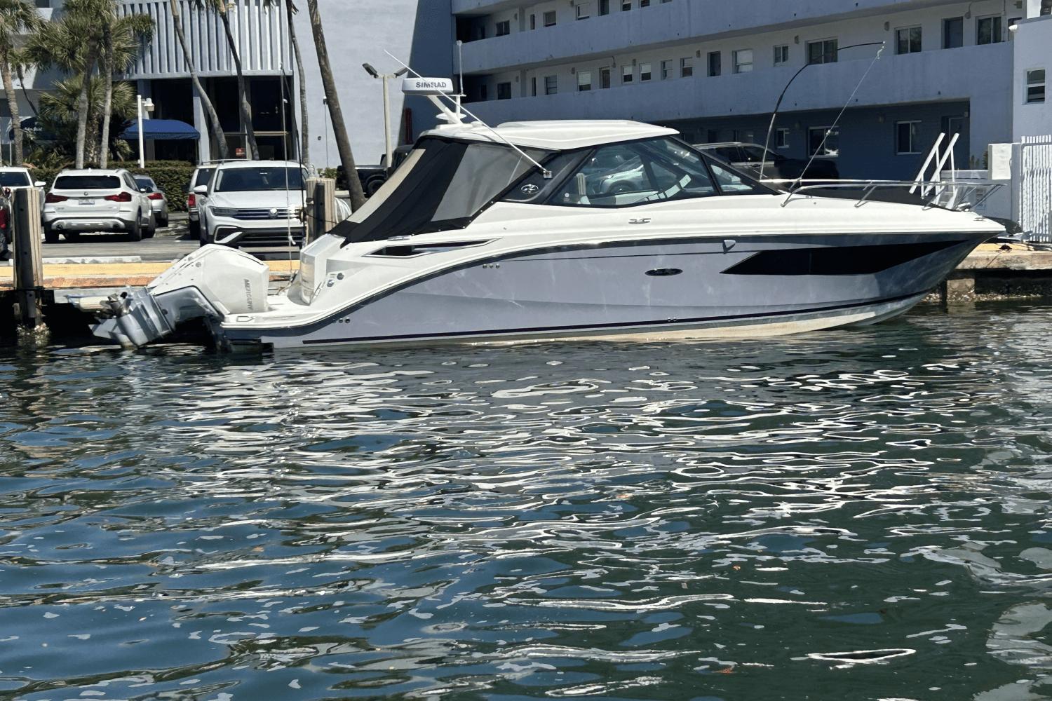 2023 Sea Ray 320 DA OB