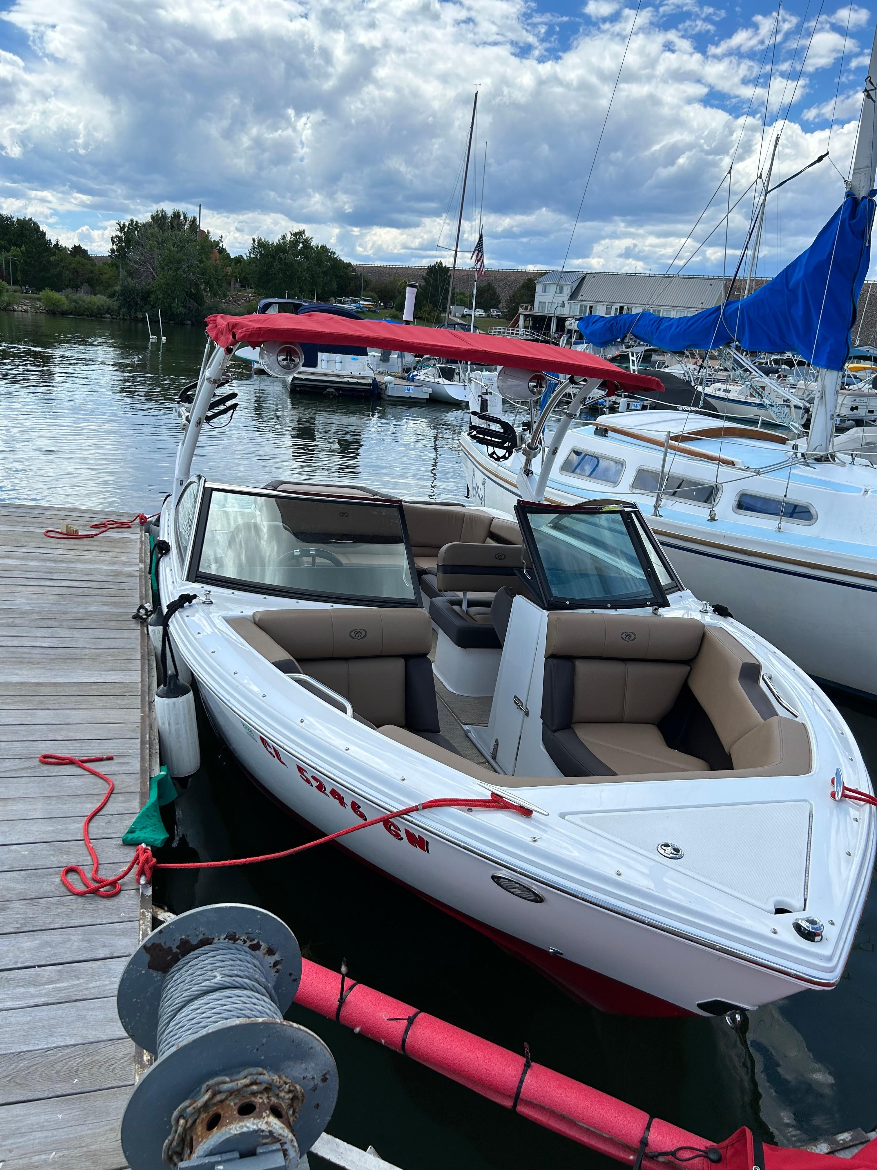 2019 Cobalt CS23 Surf