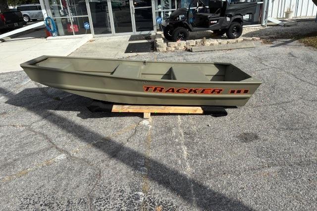 2025 Tracker Grizzly 1036 Utility