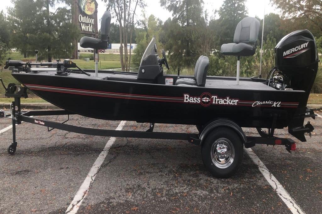 2026 Tracker Bass Tracker Classic XL