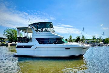 1991 Carver 3807 Aft Cabin Motor Yacht