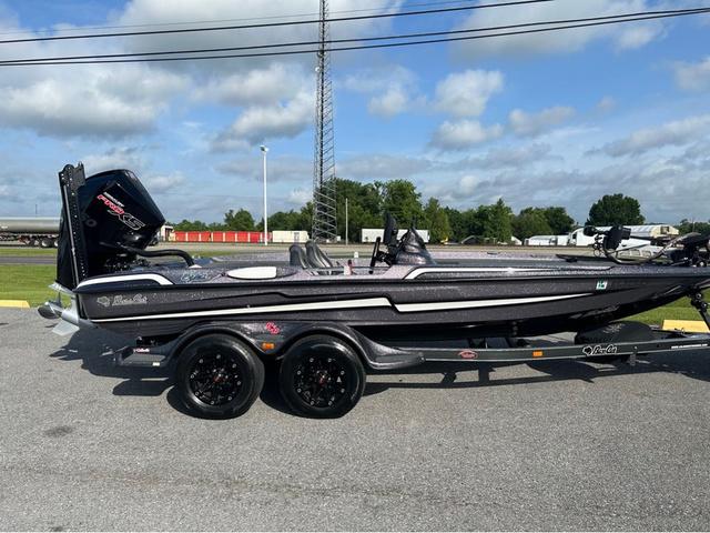 2021 Bass Cat Boats Eyra