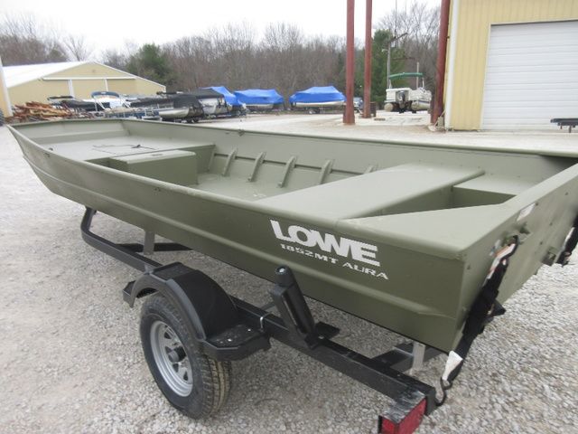 2026 Lowe 1852MT Aura Jon