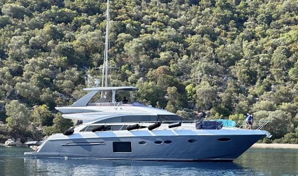 2014 Princess 64