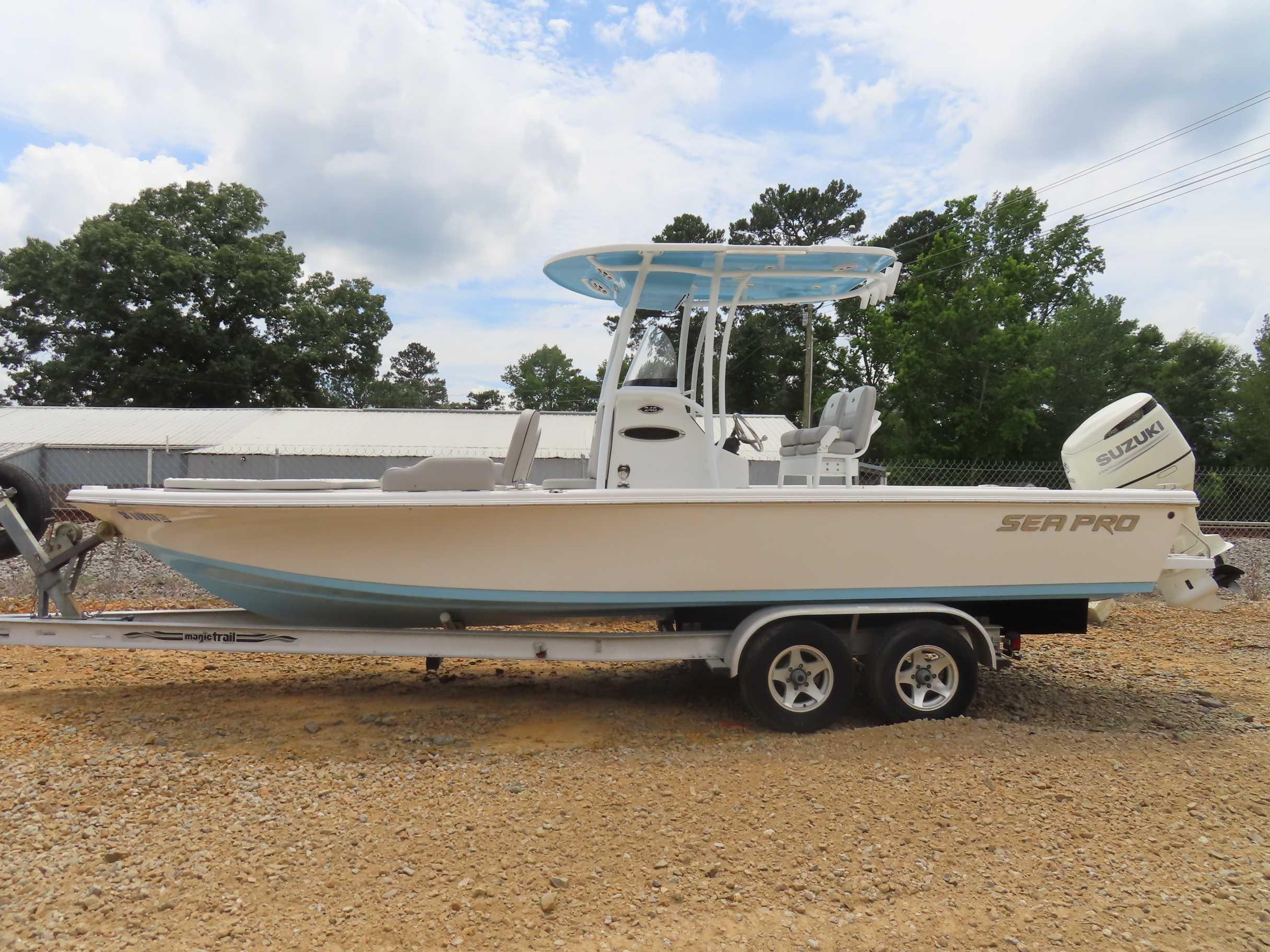 2018 Sea Pro 248 Bay
