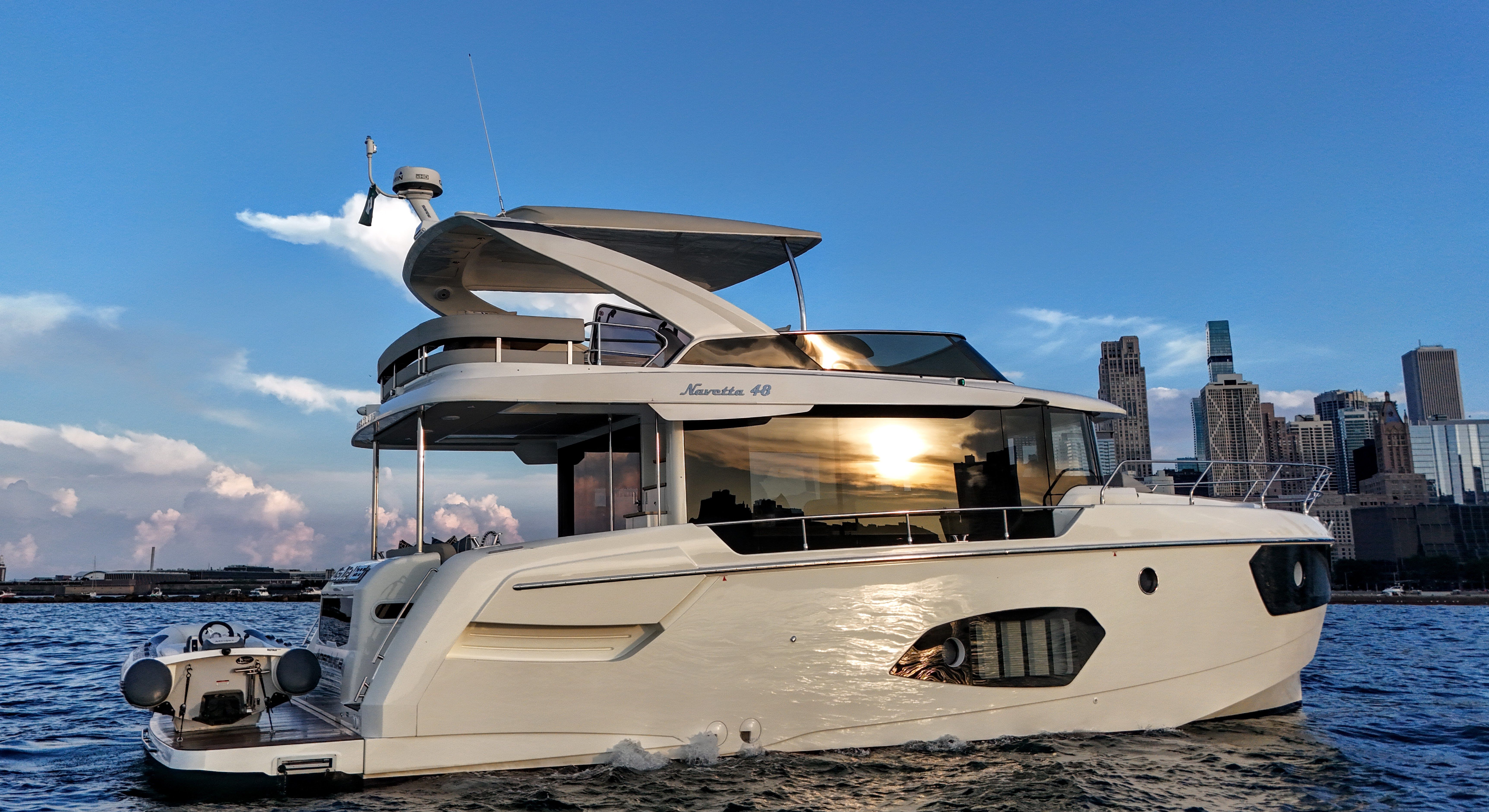 2021 Absolute 48 Navetta