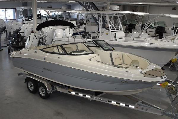 2024 Stingray 231DC