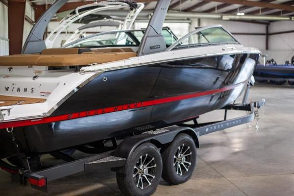 2025 Four Winns H4