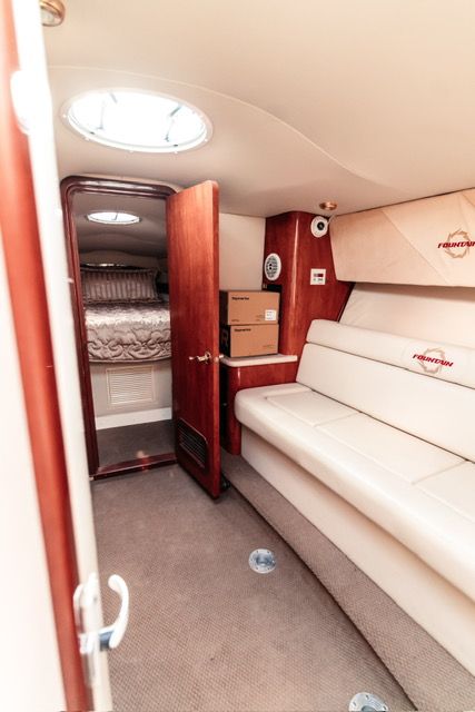 2005 Fountain 38 Express Cruiser