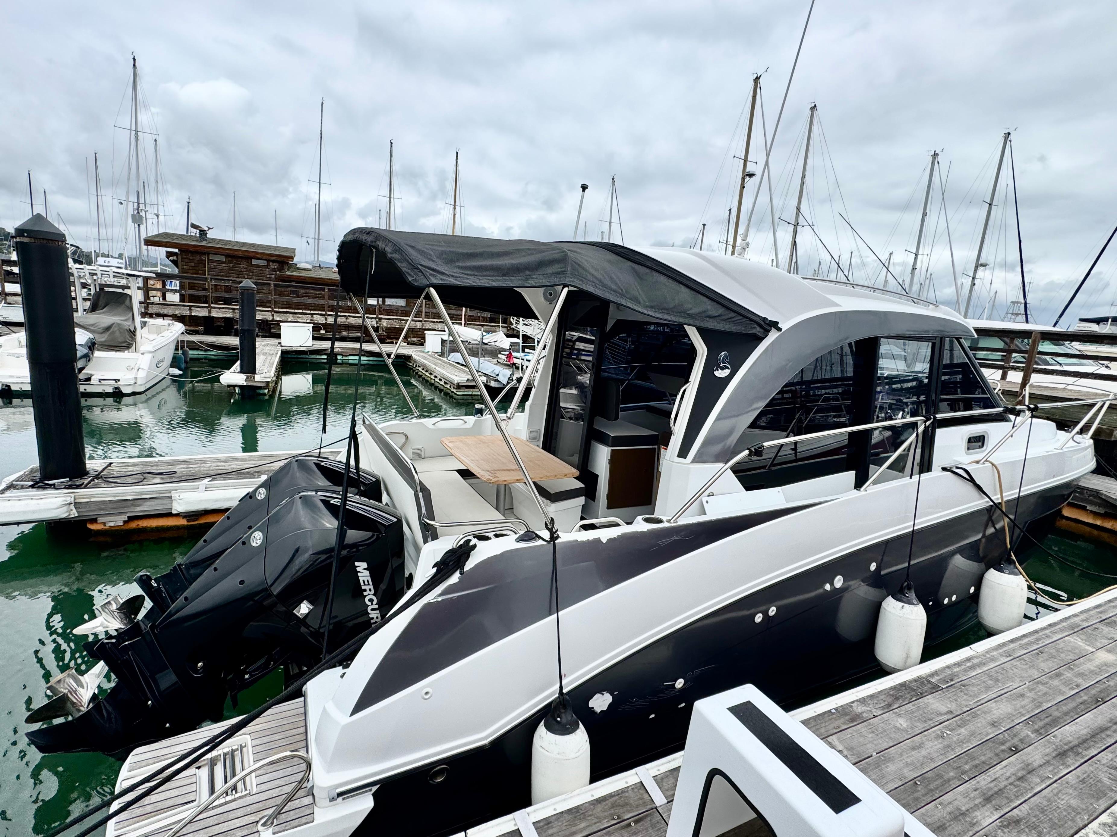 Beneteau Antares 9