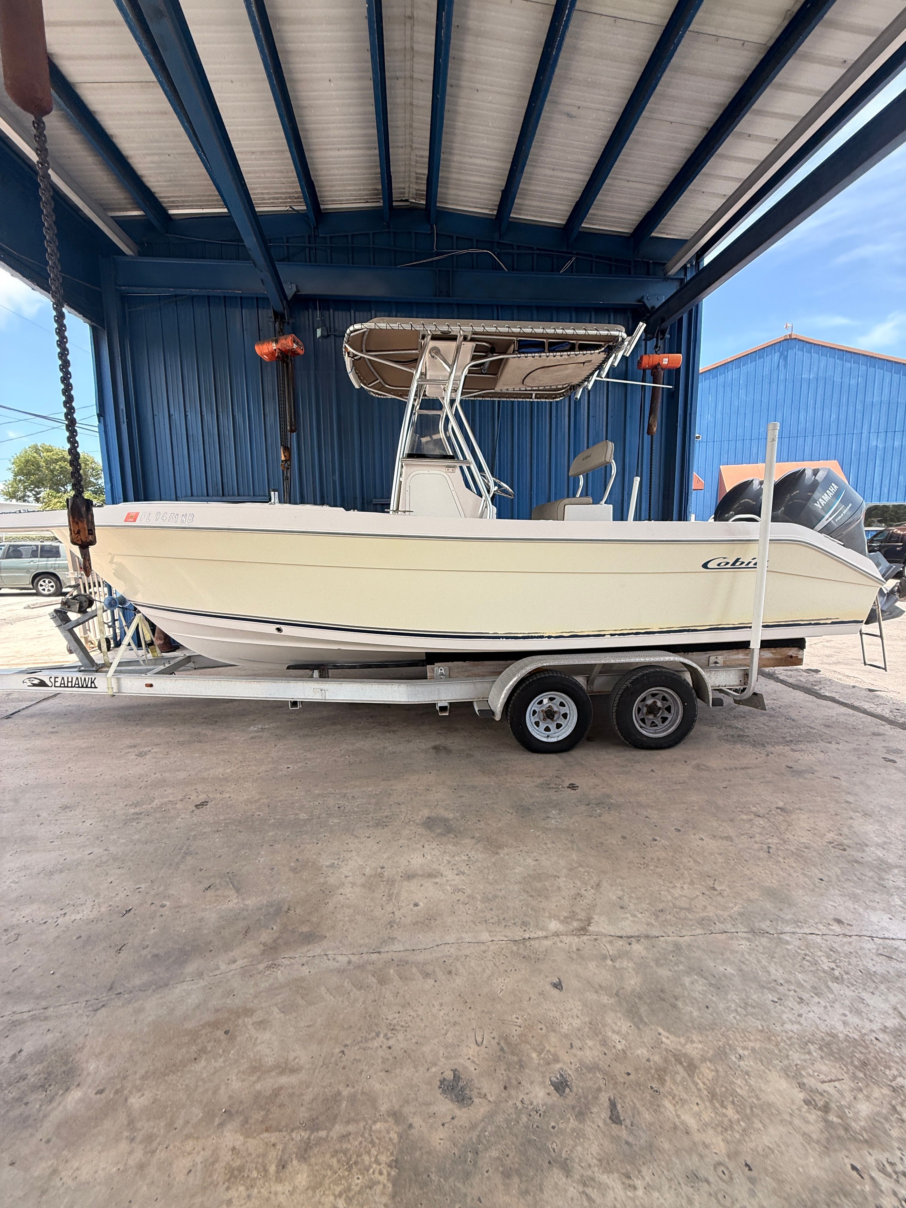 2006 Cobia 256 Center Console