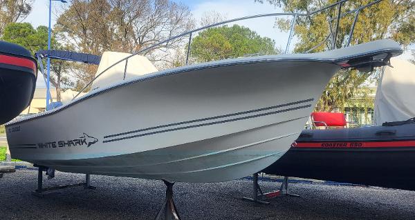 White Shark 225