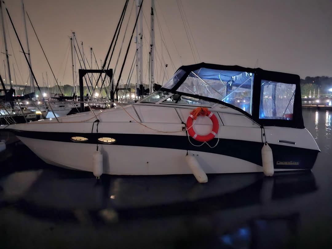 1998 Crownline 250cr