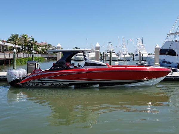 2019 Mystic Powerboats M3800